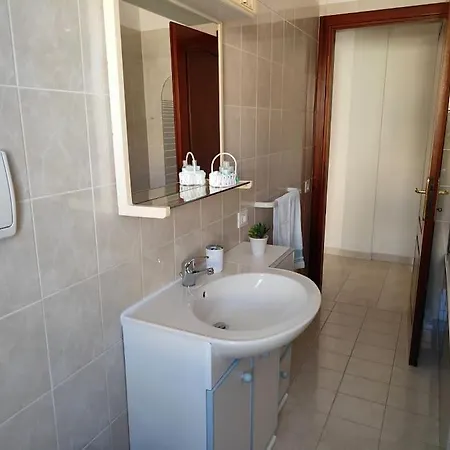 Apartment Fartos Di *